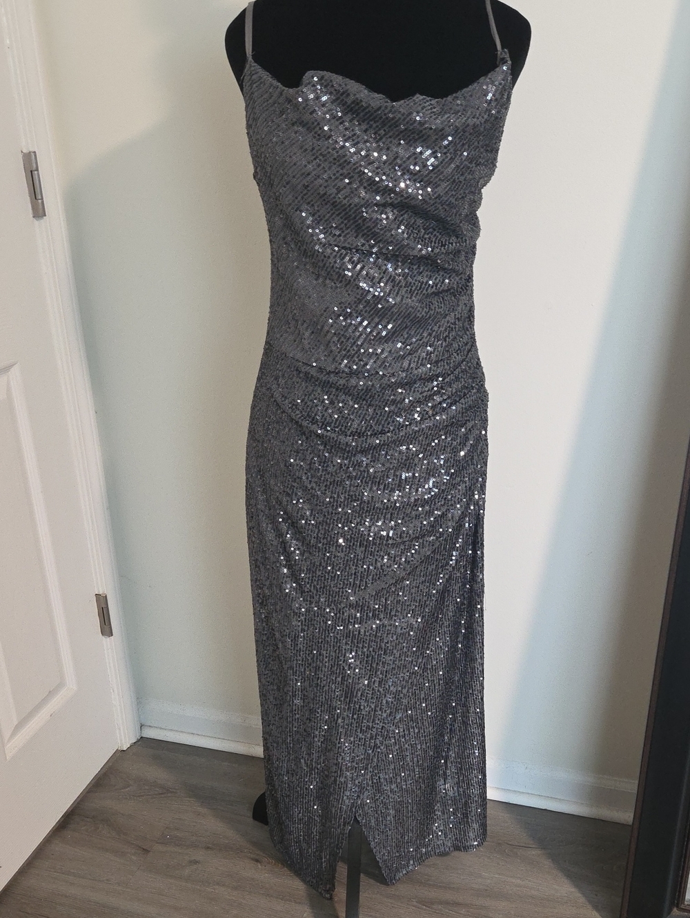 Laundry By Shelli Segal Charcoal Gray Sequin Cowl Maxi Dress